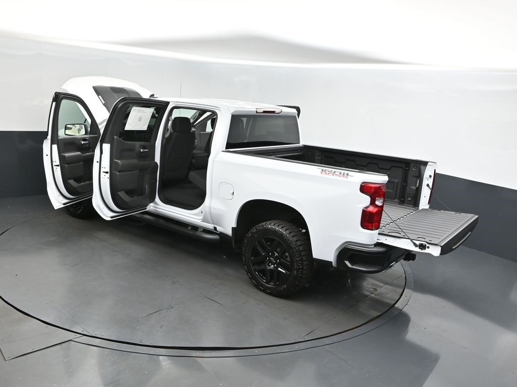 2025 Summit White Chevrolet Silverado 1500 Custom Trail Boss 4X4 Truck