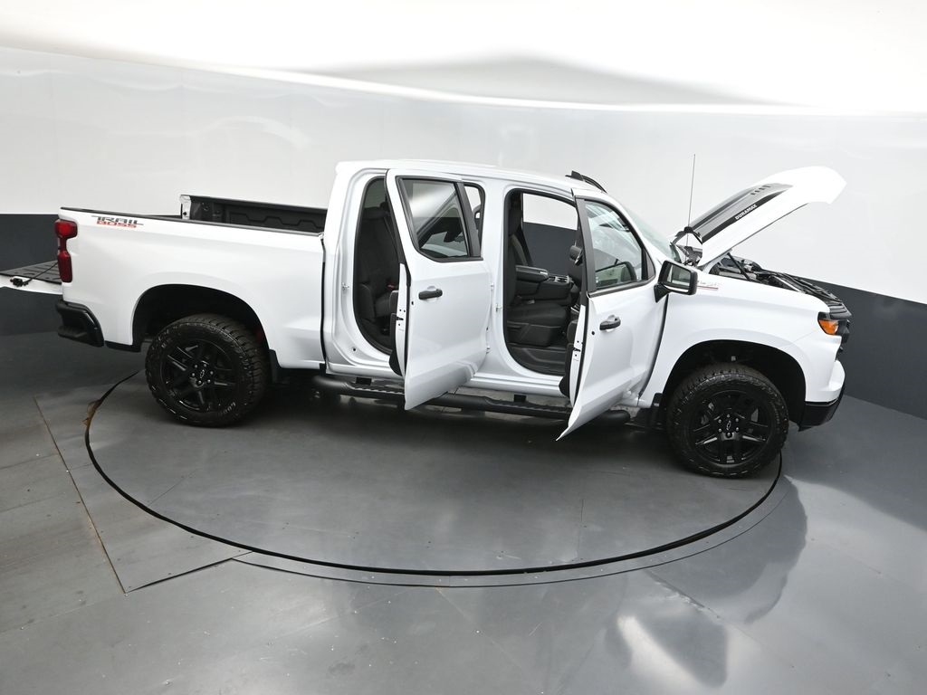 2025 Summit White Chevrolet Silverado 1500 Custom Trail Boss 4X4 Truck
