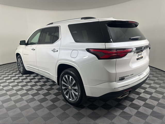 2023 Chevrolet Traverse Premier photo 3