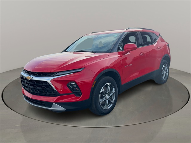 2024 Chevrolet Blazer 2LT photo 2