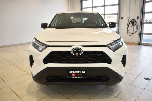 2025 Toyota RAV4 LE photo 2