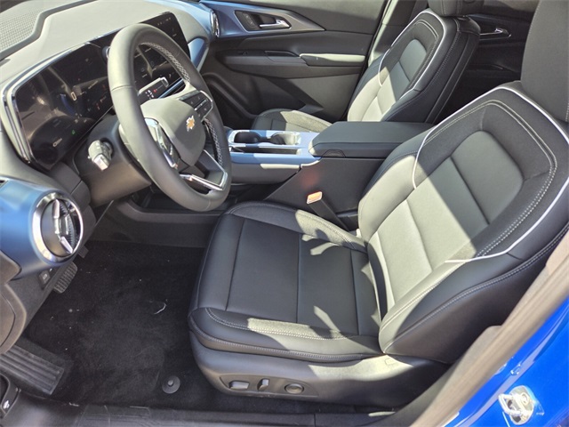 2026 Chevrolet Equinox EV 1LT photo 3