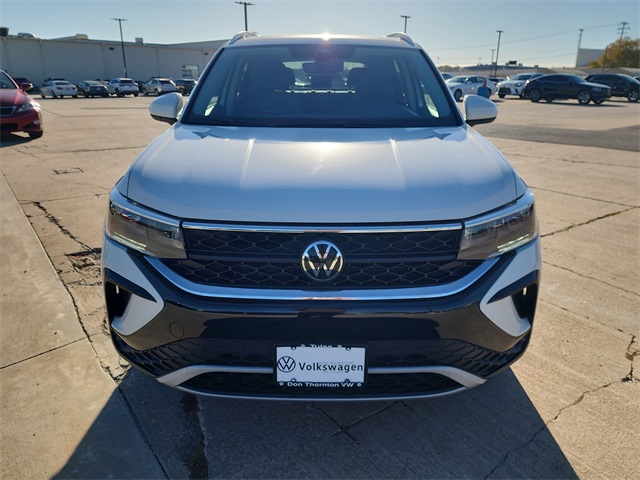 2023 Volkswagen Taos SE photo 4