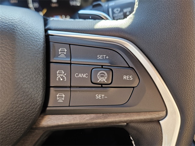 2026 Jeep Grand Cherokee Altitude 4x4