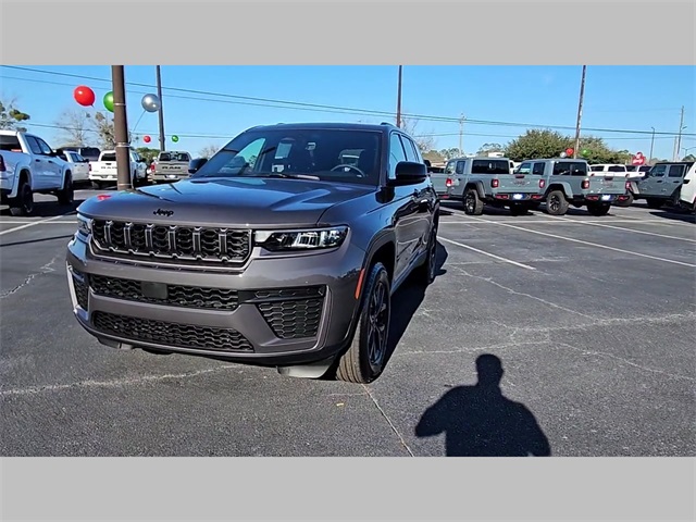 2026 Jeep Grand Cherokee Altitude 4x4