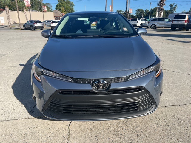 2026 Toyota Corolla LE photo 2