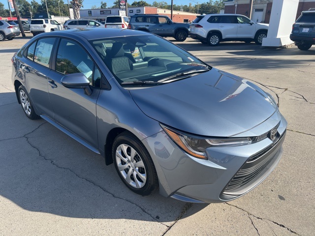 2026 Toyota Corolla LE photo 4
