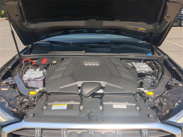 new 2025 Audi Q7 car, priced at $69,296