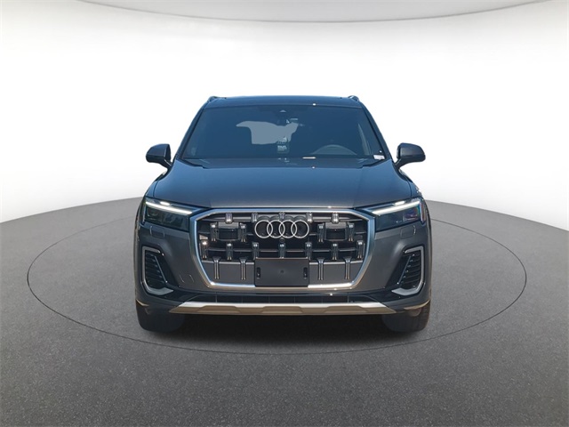 new 2025 Audi Q7 car, priced at $69,296