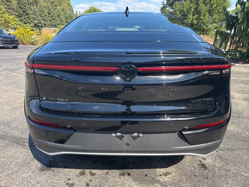 2026 Toyota Crown photo 4