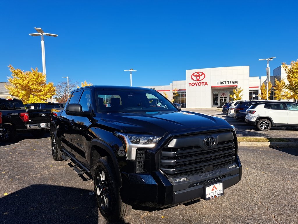 2026 Toyota Tundra SR5 CrewMax photo 4