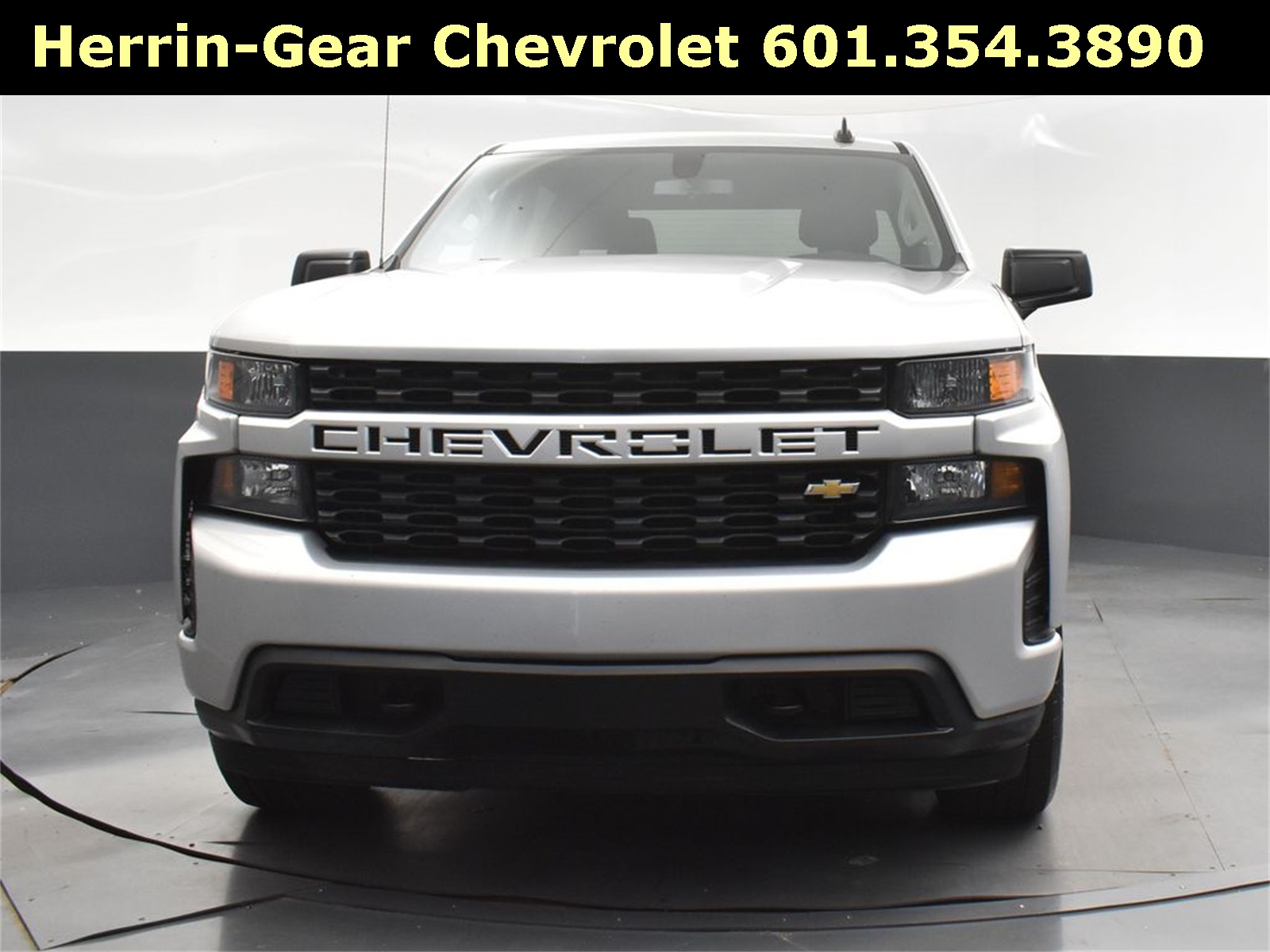 2020 Silver Ice Metallic Chevrolet Silverado 1500 Custom RWD Truck