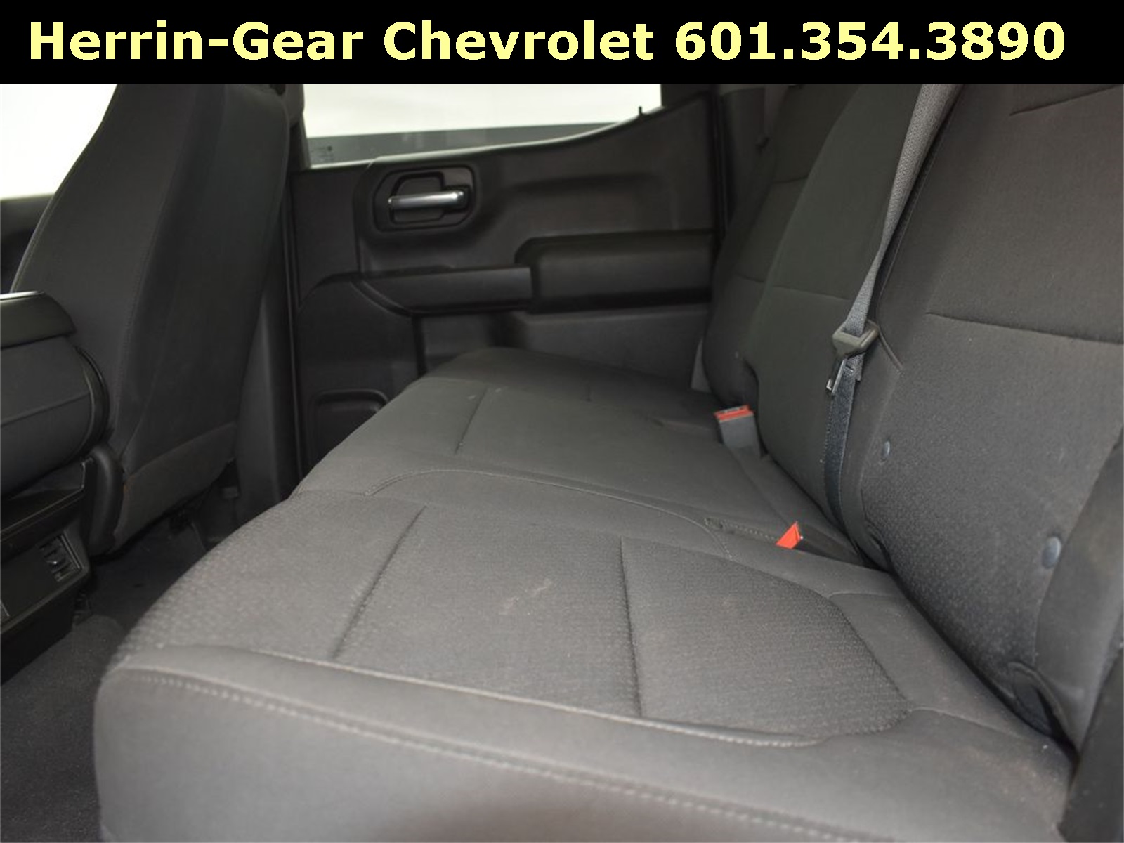 2020 Silver Ice Metallic Chevrolet Silverado 1500 Custom RWD Truck