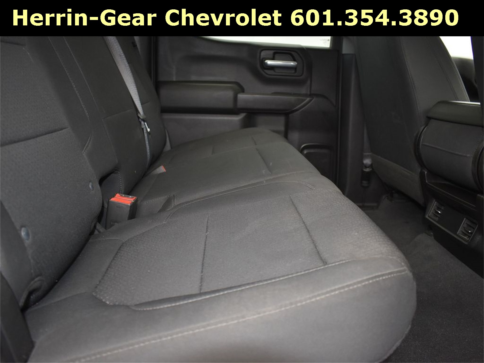 2020 Silver Ice Metallic Chevrolet Silverado 1500 Custom RWD Truck