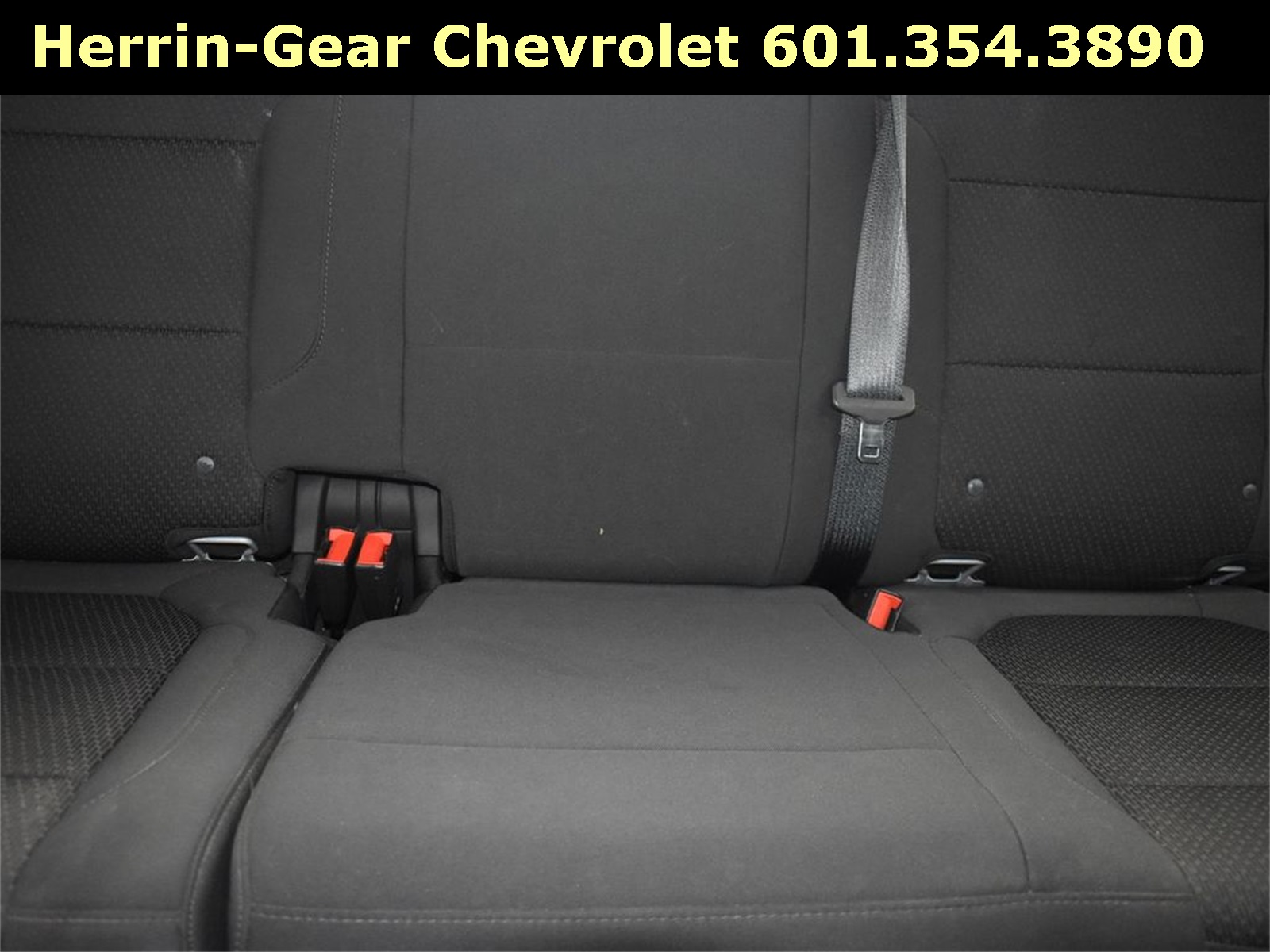 2020 Silver Ice Metallic Chevrolet Silverado 1500 Custom RWD Truck