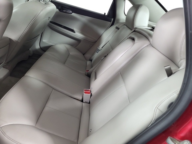 2013 Chevrolet Impala LTZ photo 22