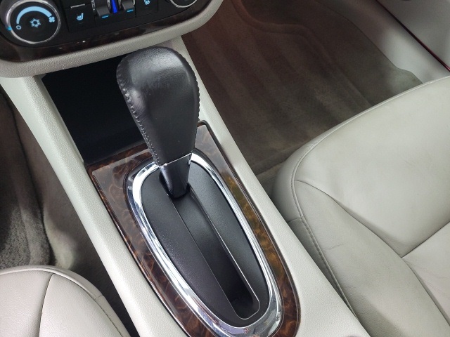 2013 Chevrolet Impala LTZ photo 29
