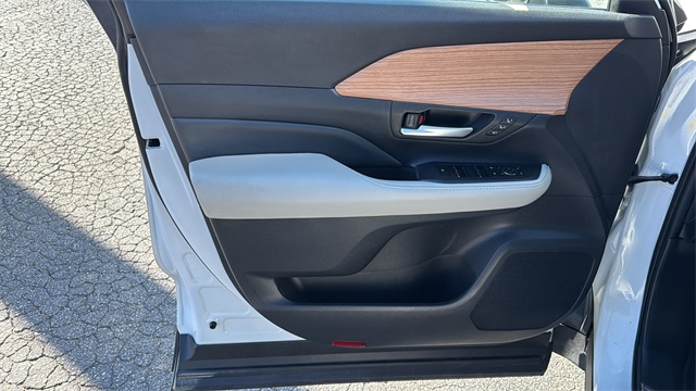 used 2024 Toyota Grand Highlander car, priced at $46,389