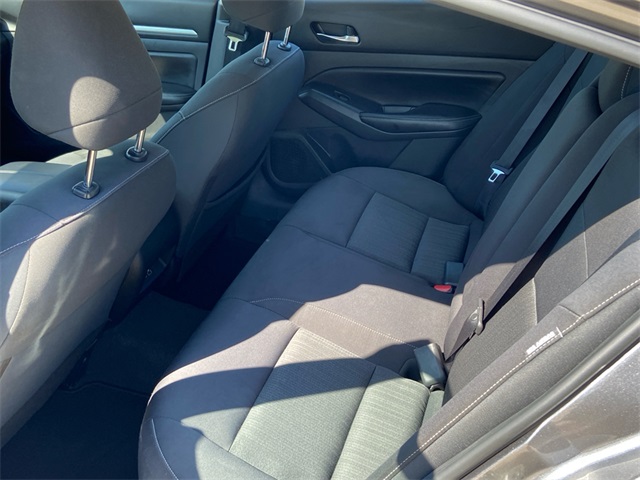 2022 Nissan Altima 2.5 SV photo 8