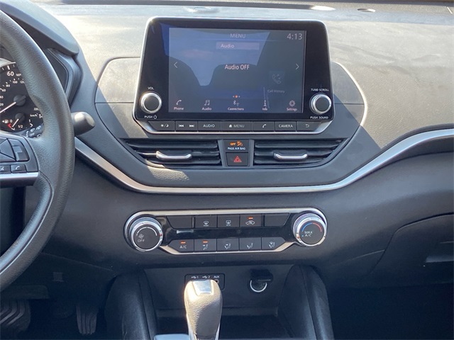 2022 Nissan Altima 2.5 SV photo 10