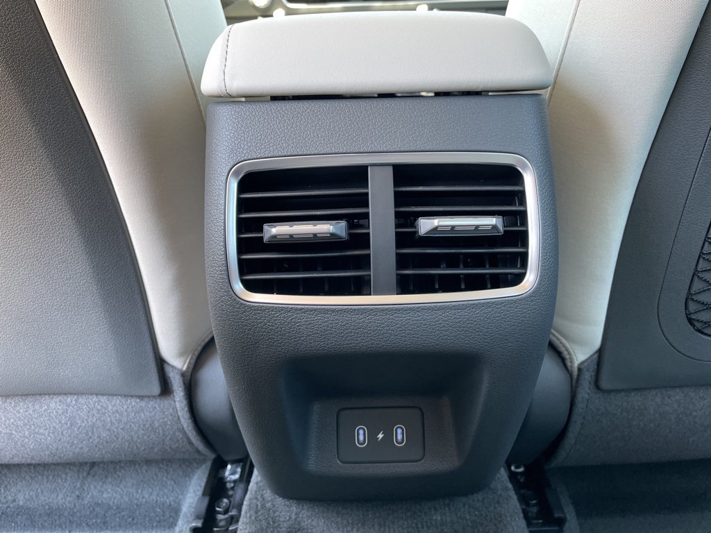 2025 Hyundai Sonata Hybrid SEL photo 32