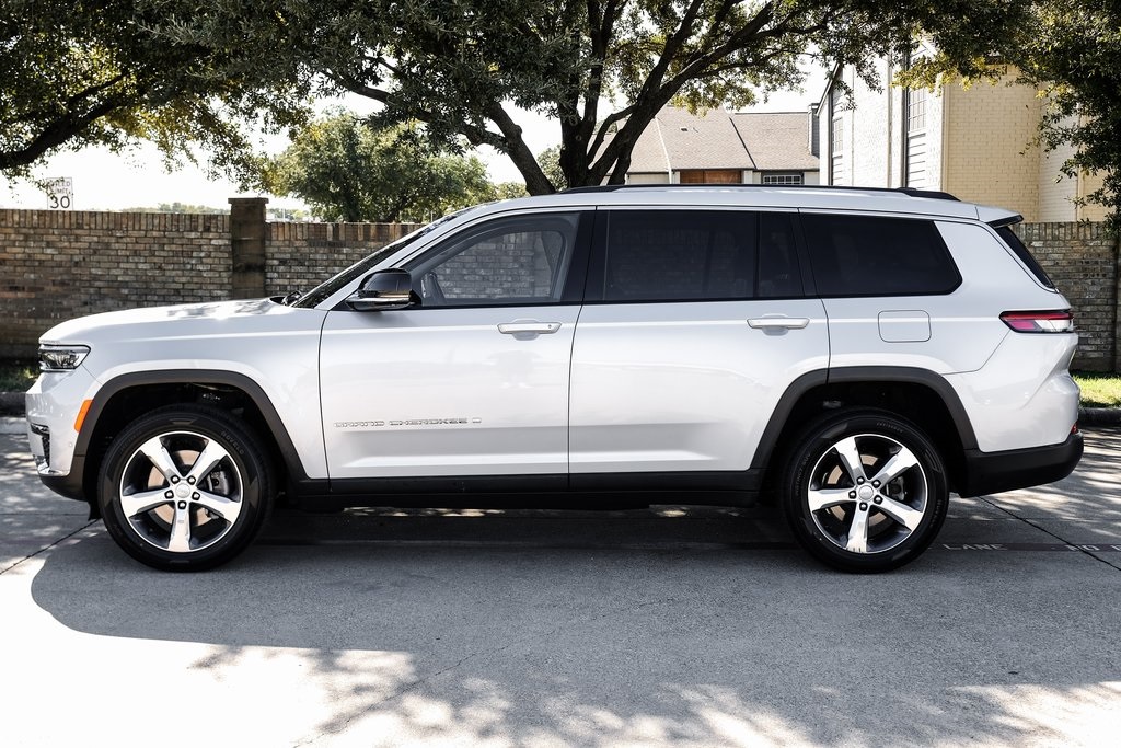 used 2021 Jeep Grand Cherokee L car, priced at $28,129