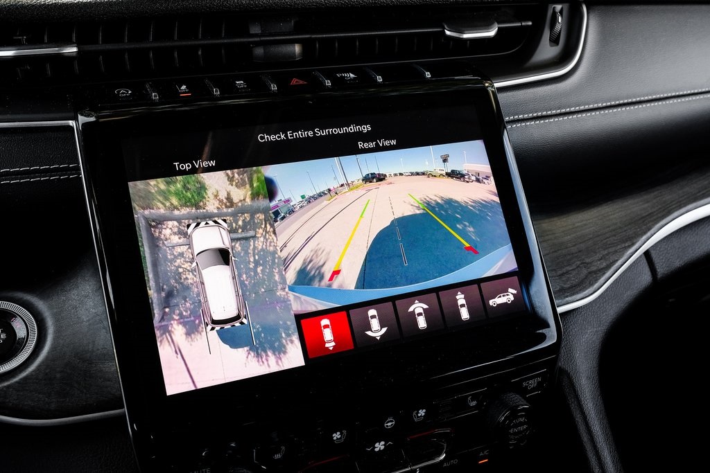 used 2021 Jeep Grand Cherokee L car, priced at $28,129