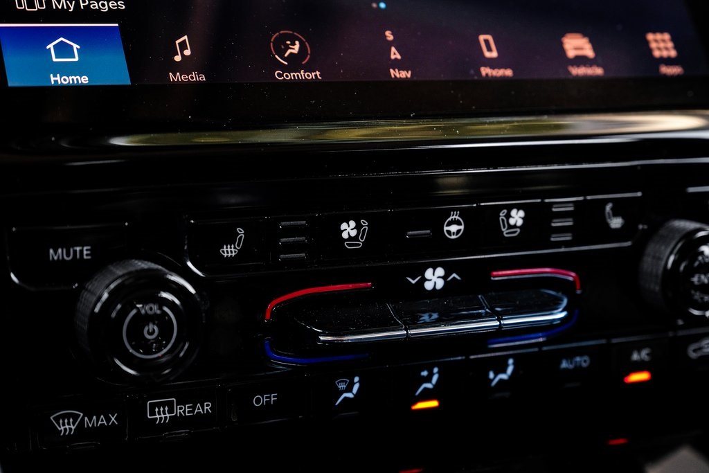 used 2021 Jeep Grand Cherokee L car, priced at $28,129