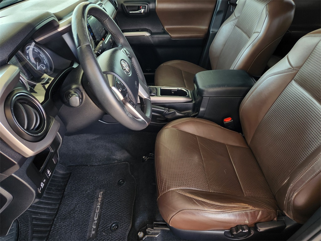 2016 Toyota Tacoma Limited Double Cab photo 10