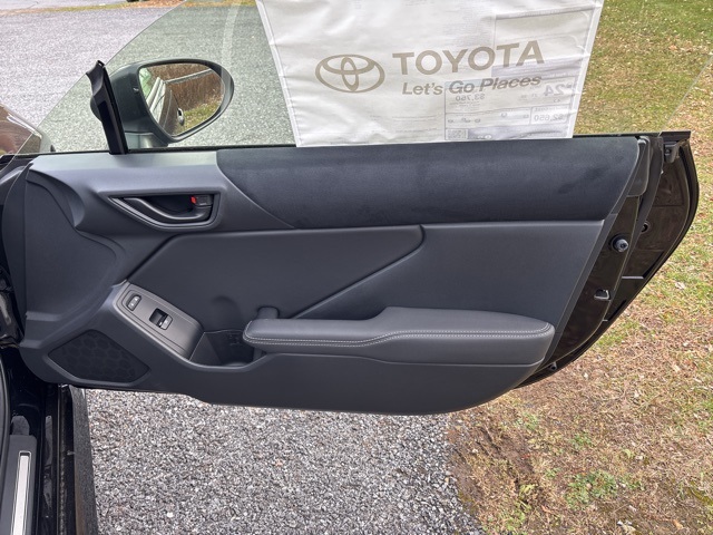 New 2025 Toyota GR86 Coupe