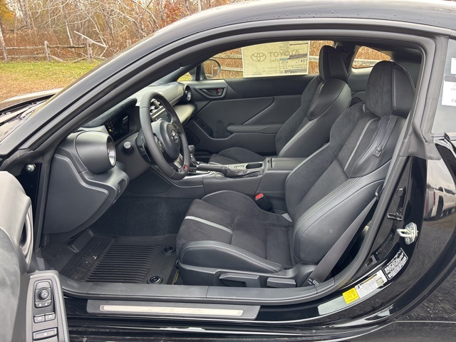 New 2025 Toyota GR86 Coupe