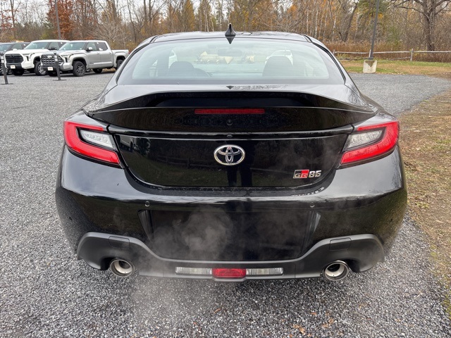 New 2025 Toyota GR86 Coupe
