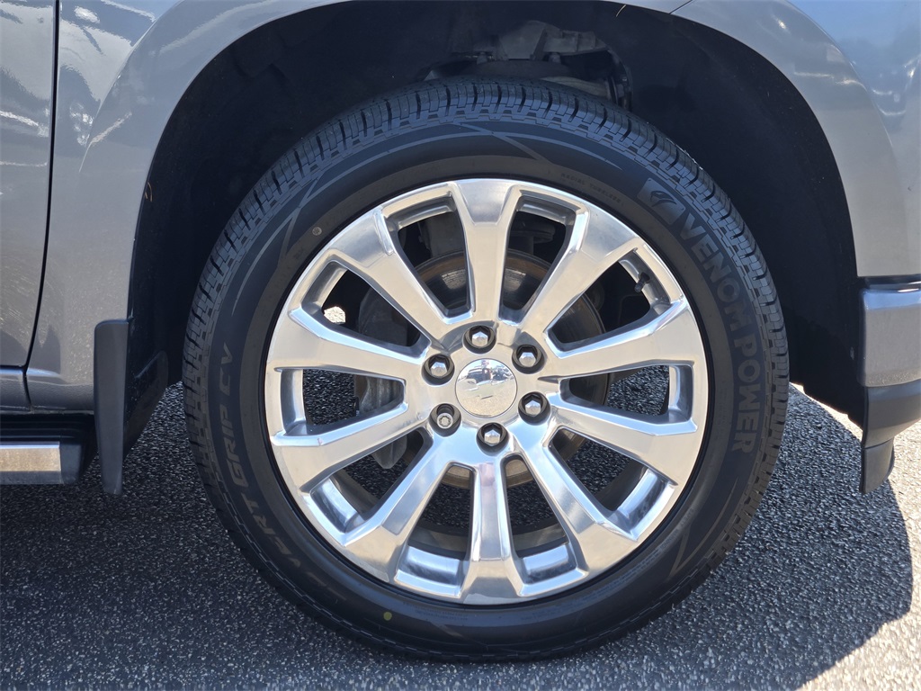 2019 Chevrolet Silverado 1500 High Country photo 9