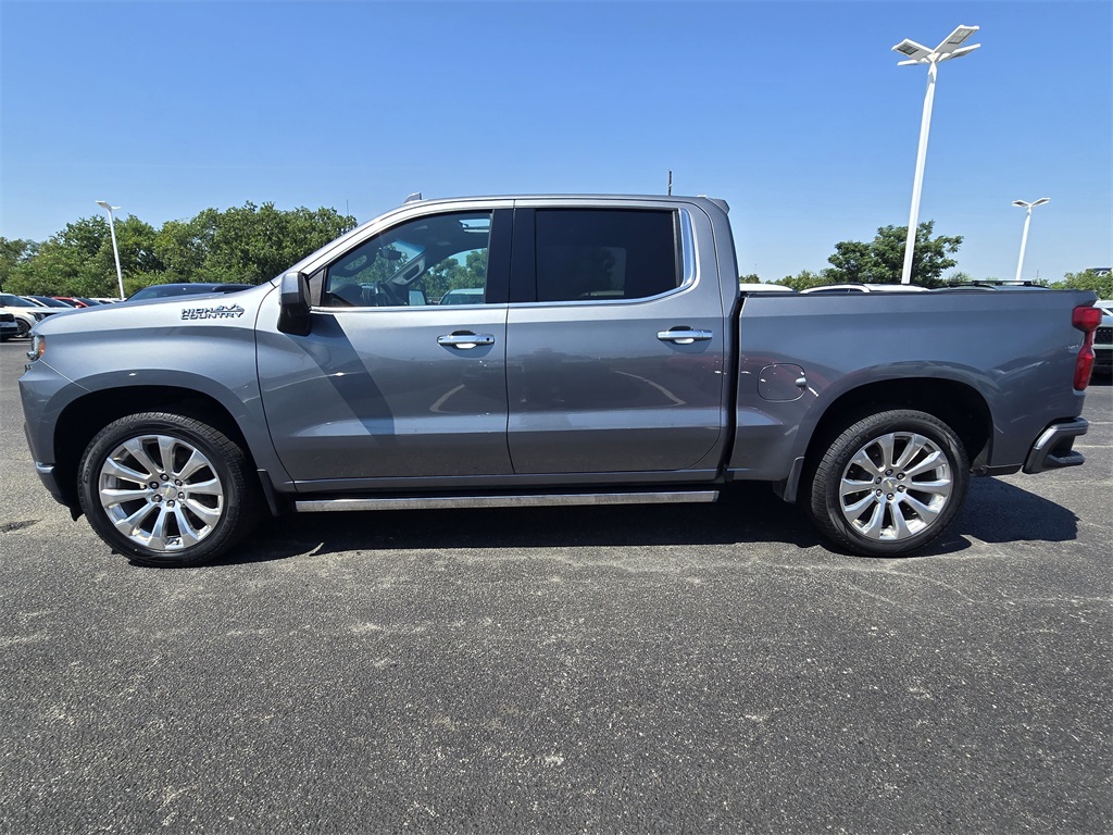 2019 Chevrolet Silverado 1500 High Country photo 3