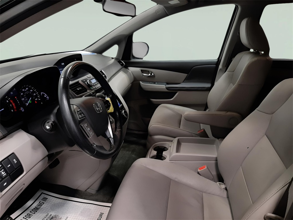 2016 Honda Odyssey EX-L photo 2