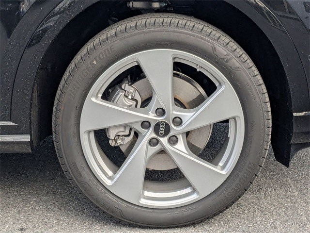 new 2025 Audi Q5 car, priced at $59,525