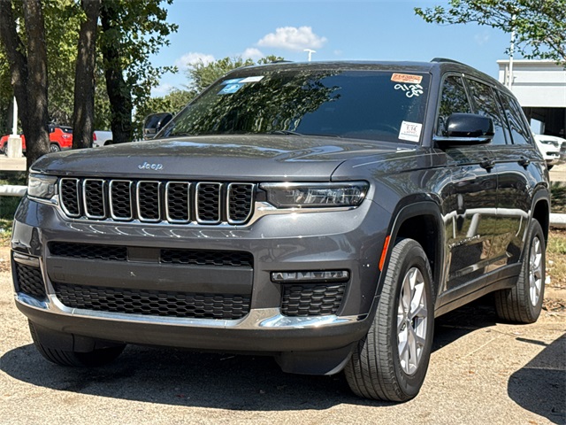 2022 Jeep Grand Cherokee L photo 3