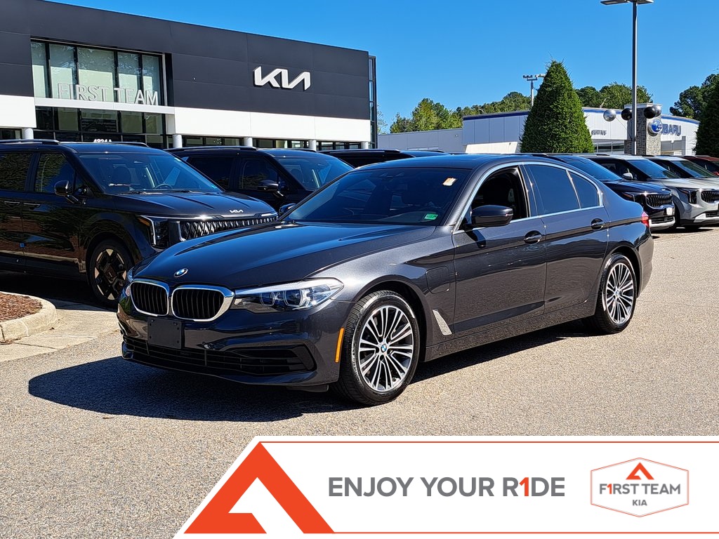 2020 BMW 5 Series 530e iPerformance Sedan 4 Dr. RWD