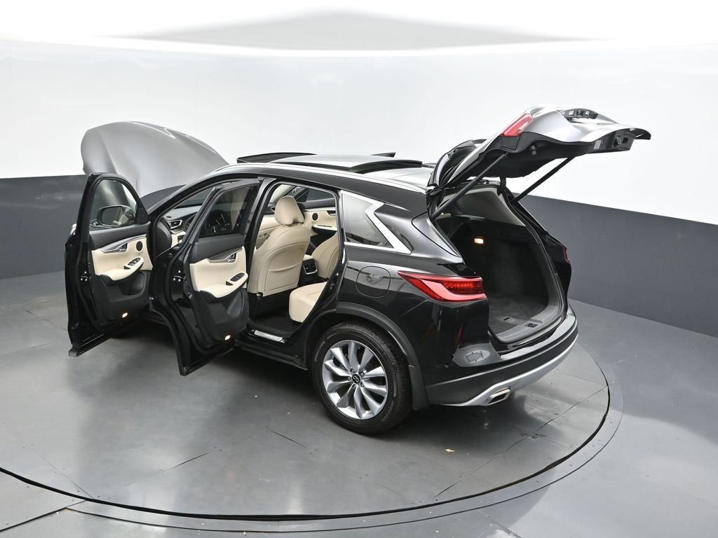 2022 Black Obsidian Infiniti QX50 LUXE FWD SUV