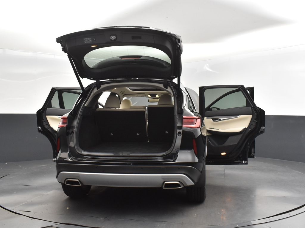 2022 Black Obsidian Infiniti QX50 LUXE FWD SUV