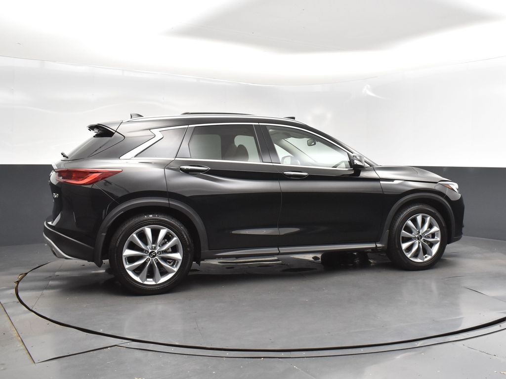 2022 Black Obsidian Infiniti QX50 LUXE FWD SUV