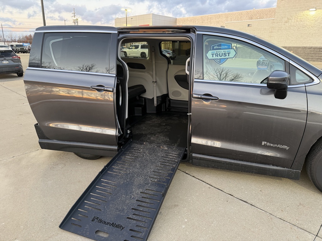 used 2023 Chrysler Pacifica car, priced at $55,903