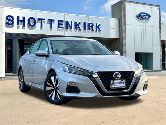 2022 Nissan Altima SV