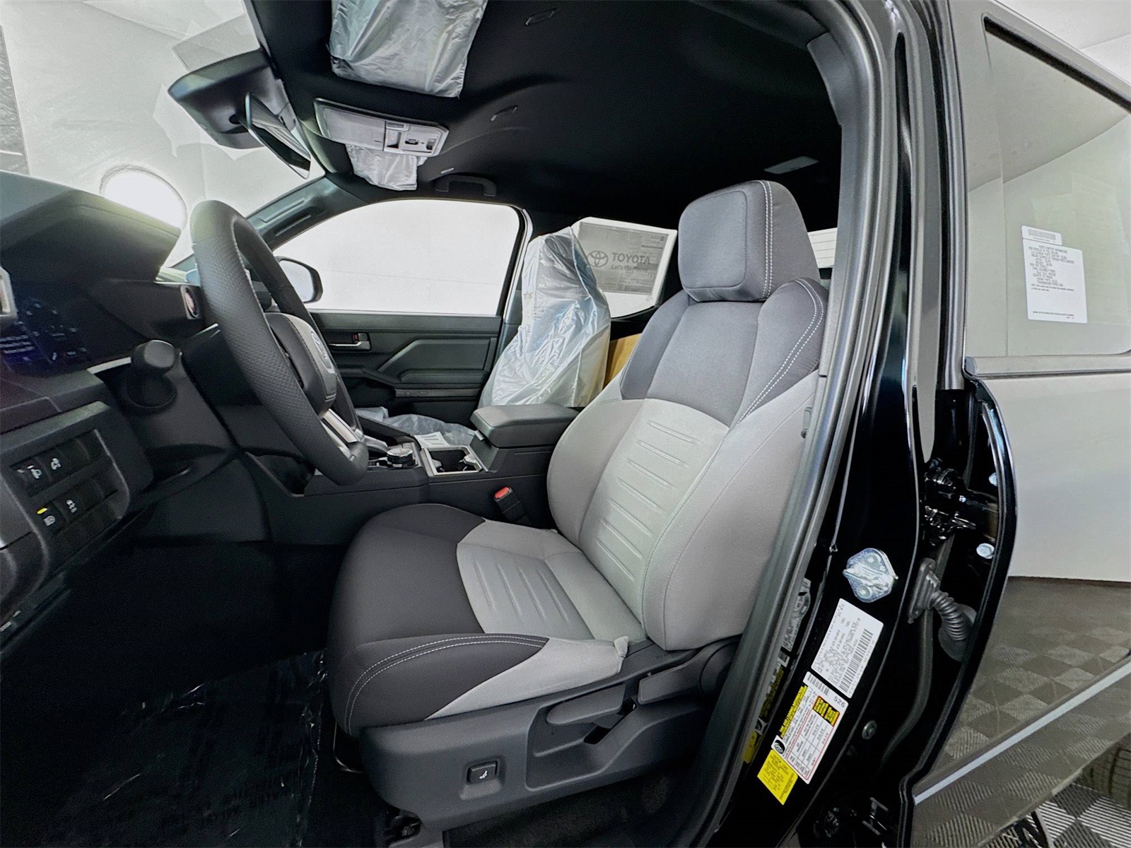 2025 Toyota Tacoma TRD Sport Double Cab photo 10