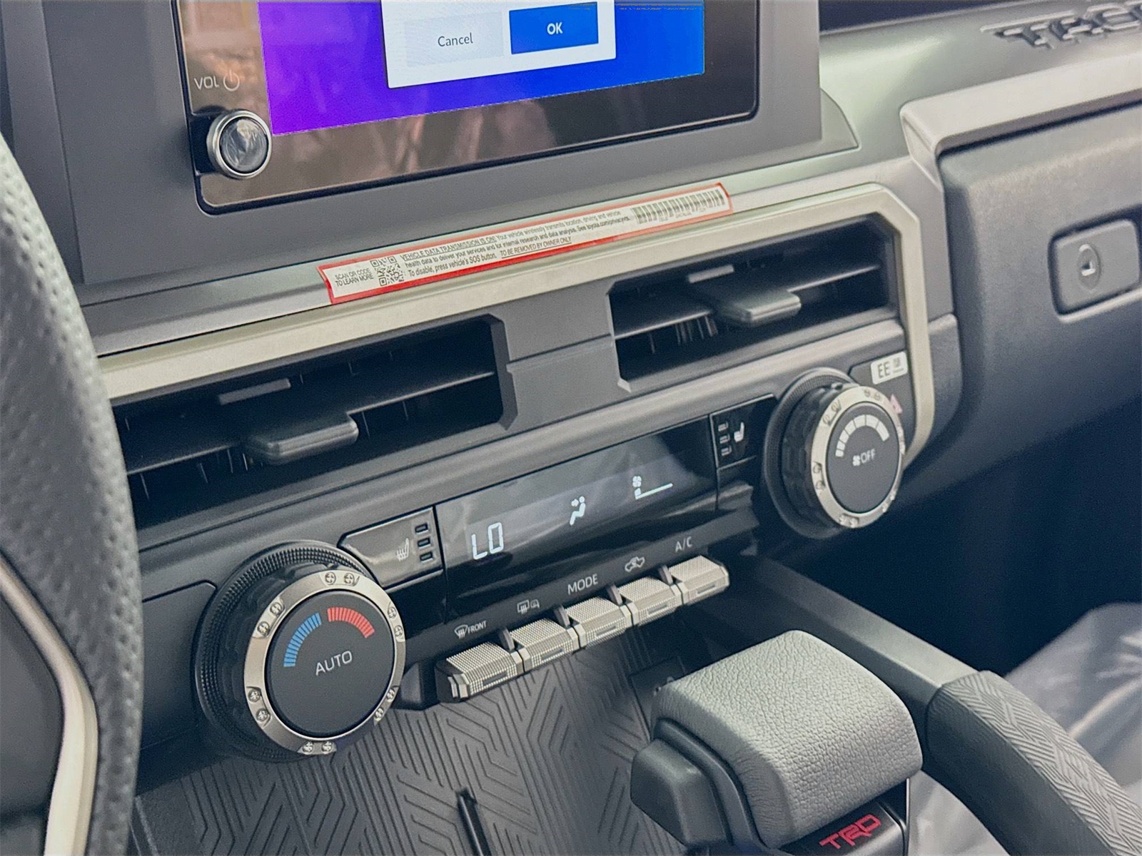 2025 Toyota Tacoma TRD Sport Double Cab photo 8