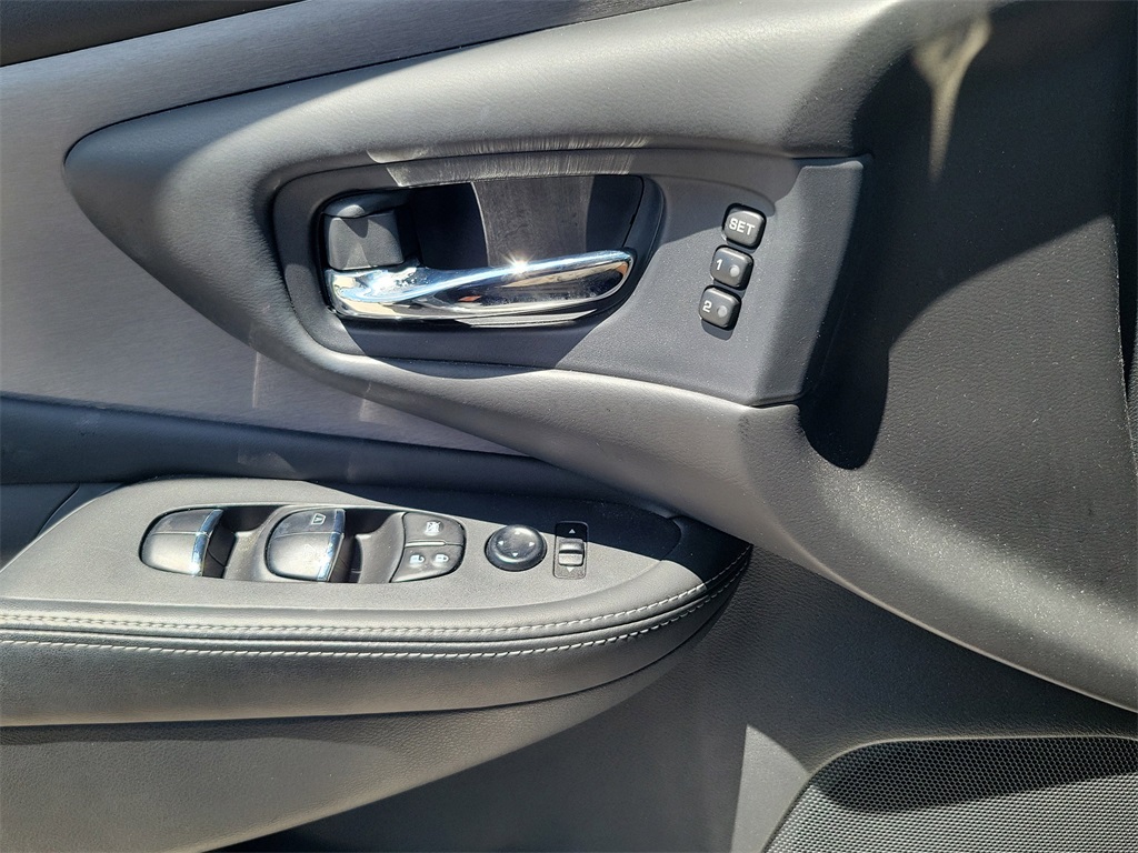 2022 Boulder Gray Pearl Nissan Murano SL FWD SUV