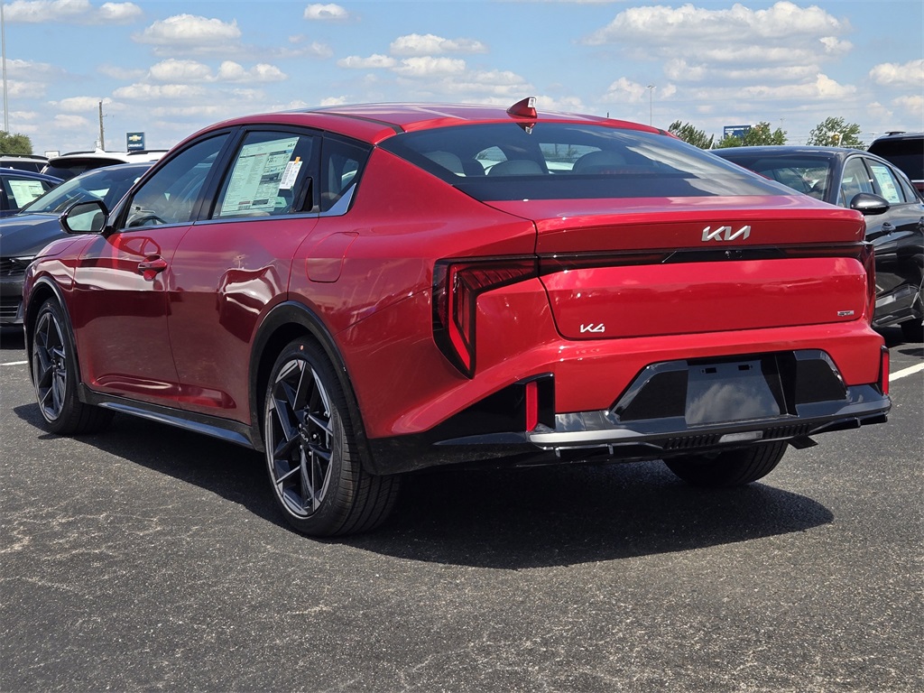 2025 Kia K4 GT-Line photo 4
