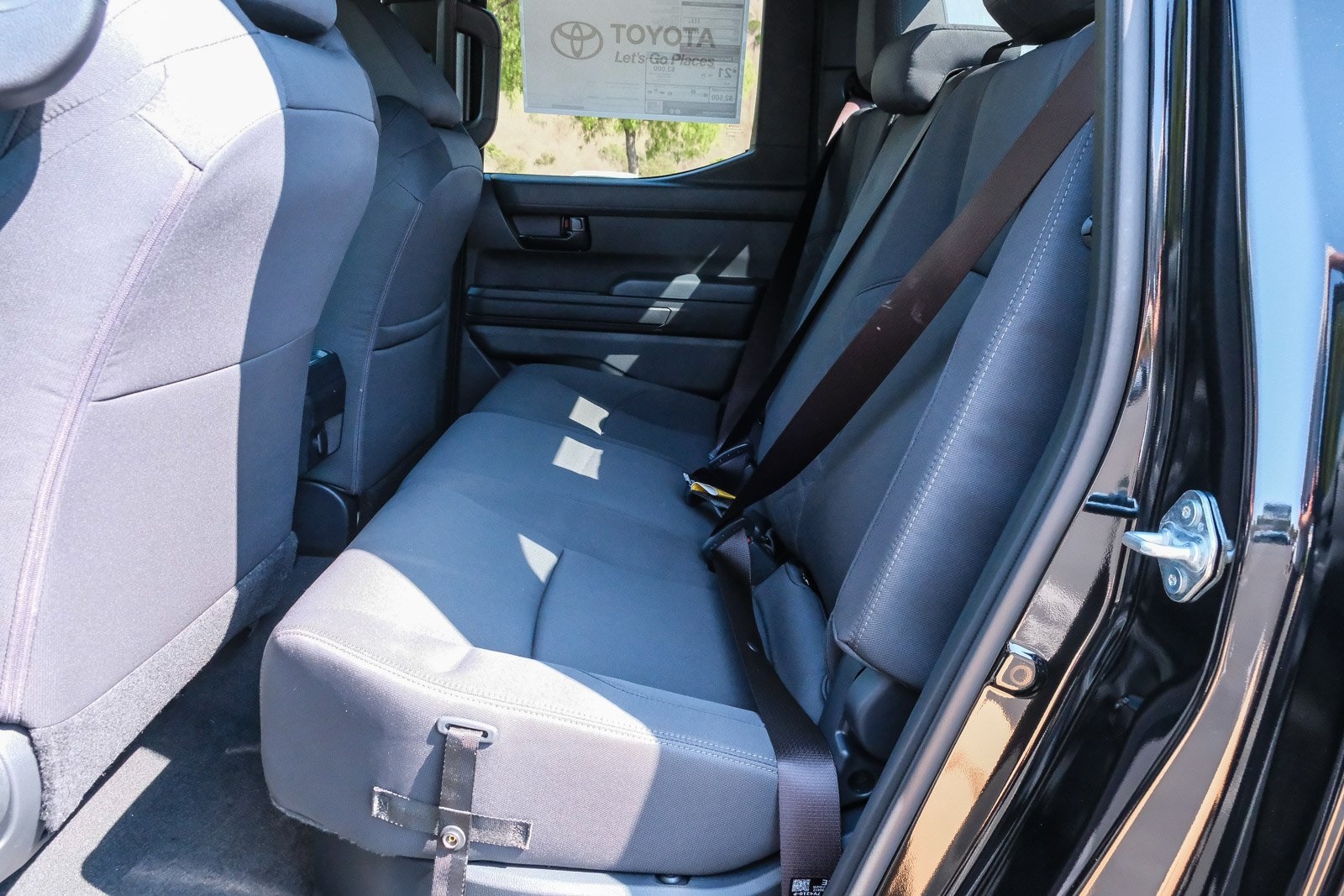 2025 Toyota Tacoma SR5 Double Cab photo 18