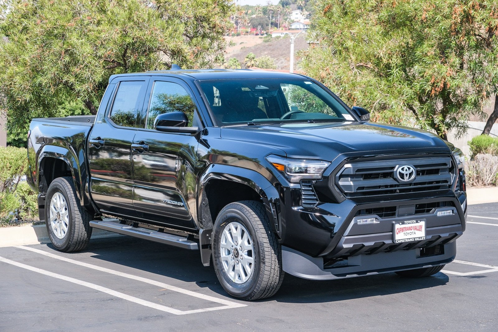 2025 Toyota Tacoma SR5 Double Cab photo 3