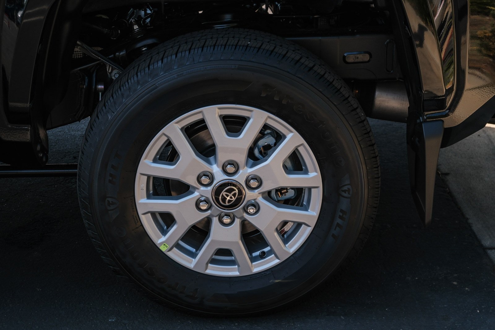 2025 Toyota Tacoma SR5 Double Cab photo 6